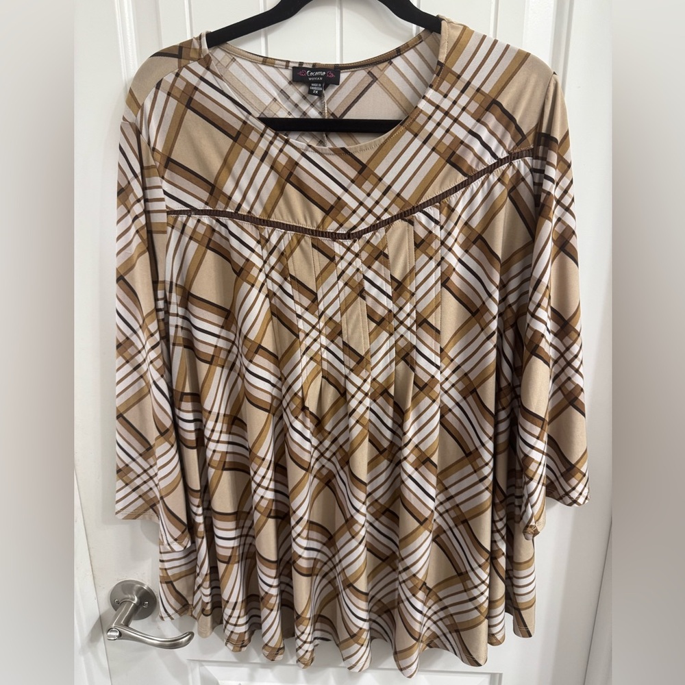 Cocomo Woman Plus Size 2X Brown Plaid Top